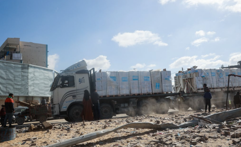 Israeli forces detain three aid truck drivers near Kerem Abu Salem