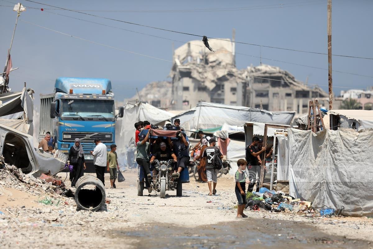 Ministros israelíes plantean desplazar a 1,86 millones de gazatíes