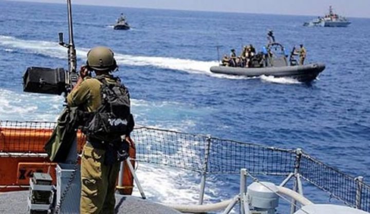 Israeli naval forces detain four fishermen off Gaza City