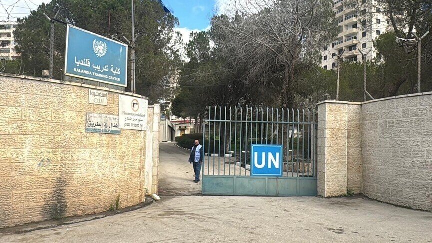 La police israélienne réinvestit le centre de Qalandia